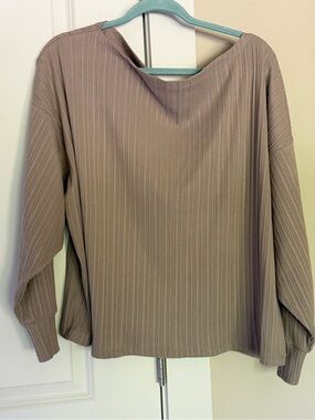 Abercrombie & Fitch Long Sleeve Ribbed Top in Taupe